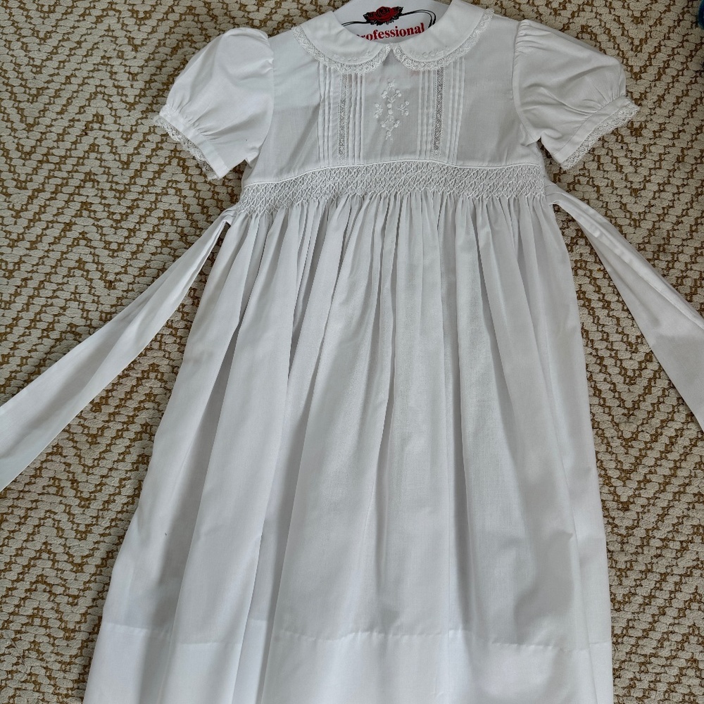 Feltman Brothers, Flower Girl Dress in White, Size 4T, EUC
